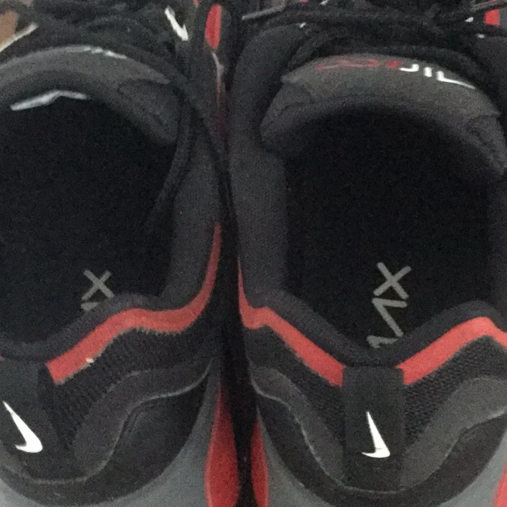 Nike Air Max 200 man’s sneakers Size 13 - Picture 3 of 4